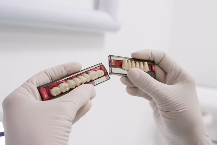 Cura dell'impianto dentale — Studio Dentistico Dott. Filippo Merli